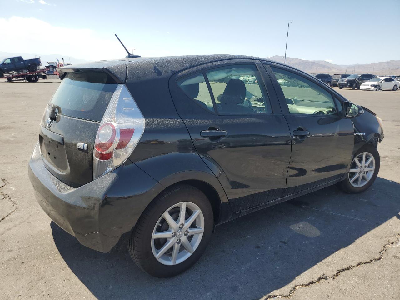 Toyota Prius Image 2