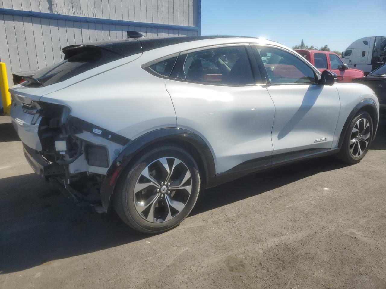 Ford Mustang Premium Image 13