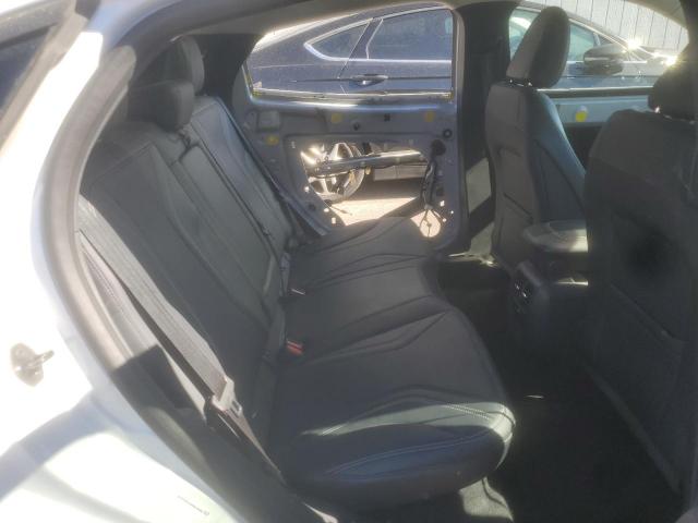 Ford Mustang Premium Image 9