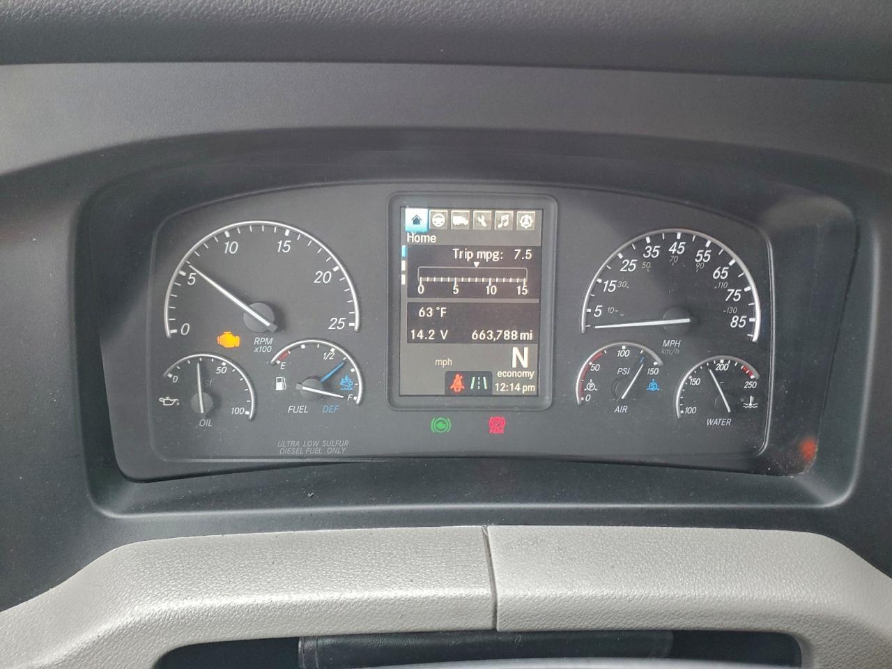 Freightliner Cascadia 1 Image 7