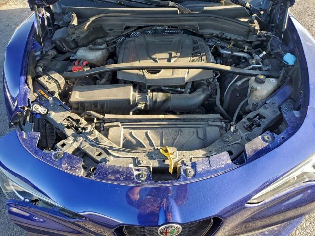 Alfa Romeo Stelvio Sport Image 9