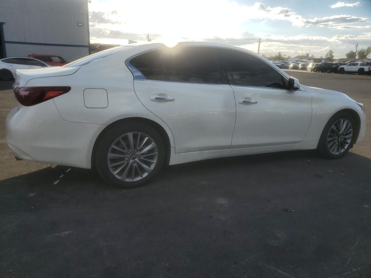 INFINITI Q50 Luxe Image 4