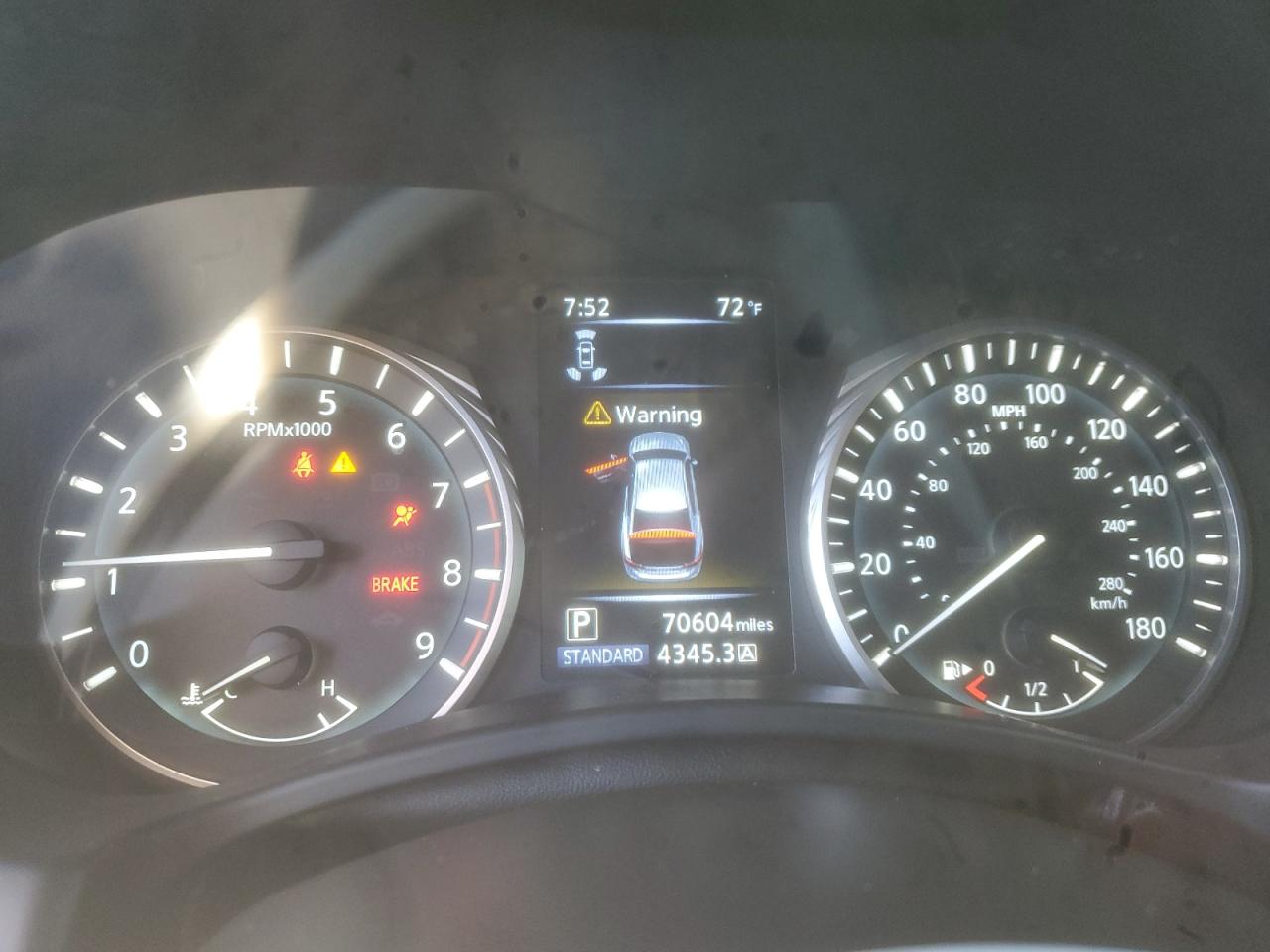 INFINITI Q50 Luxe Image 11