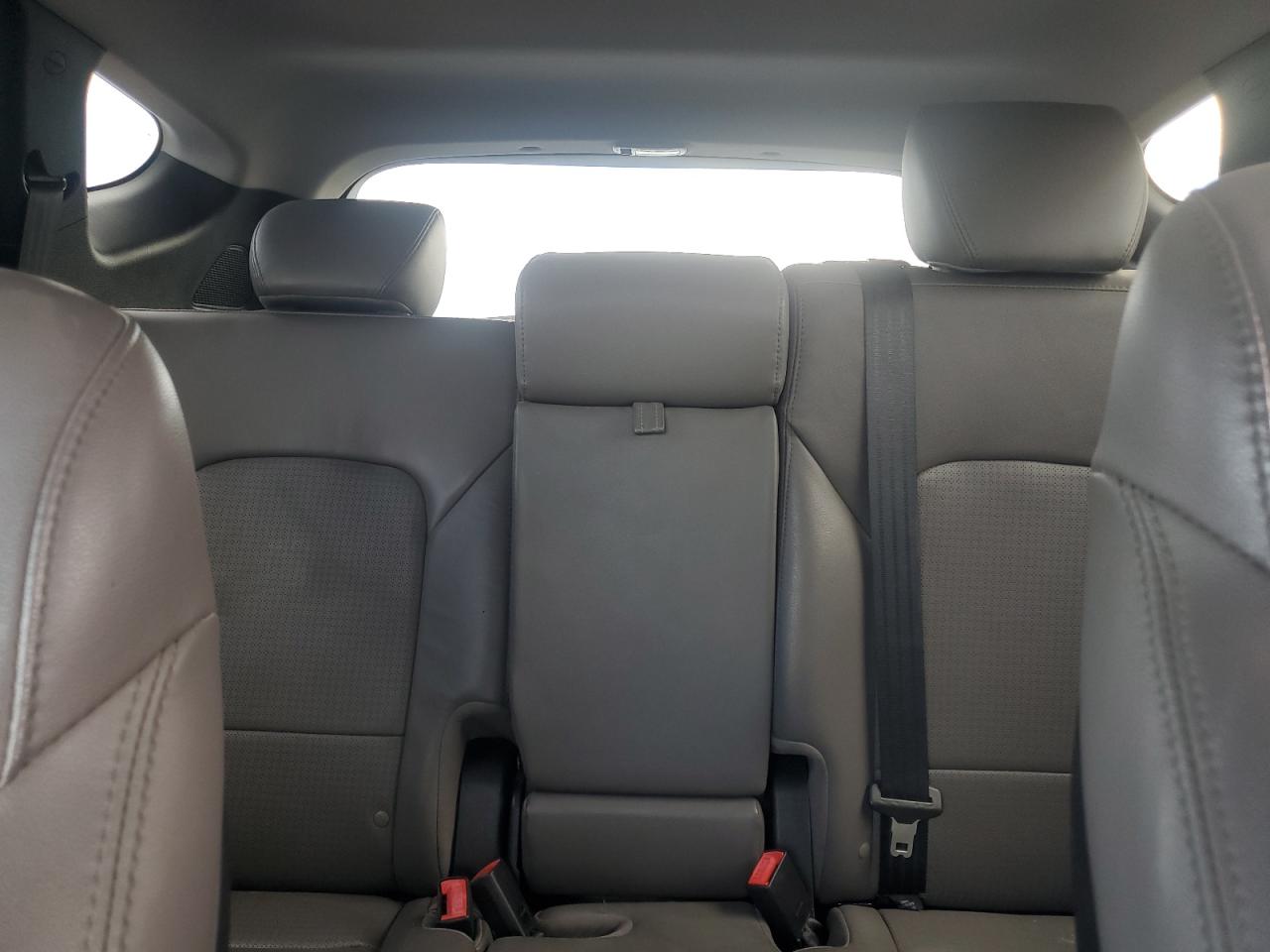 Hyundai SANTA FE Image 6