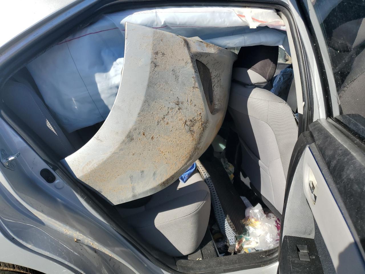 Toyota Corolla L Image 7