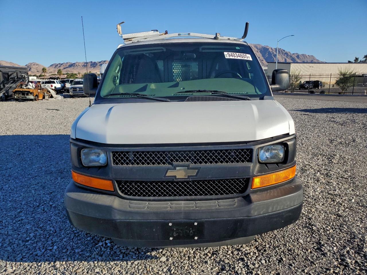Chevrolet Express Image 12