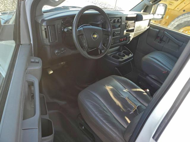 Chevrolet Express Image 8
