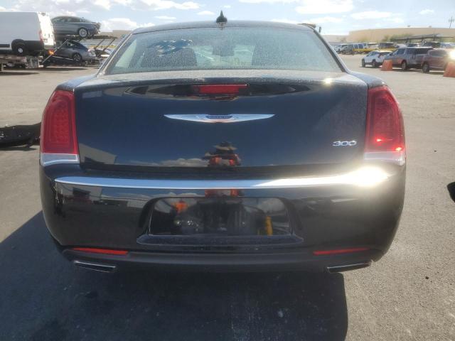 Chrysler 300 Touring Image 6