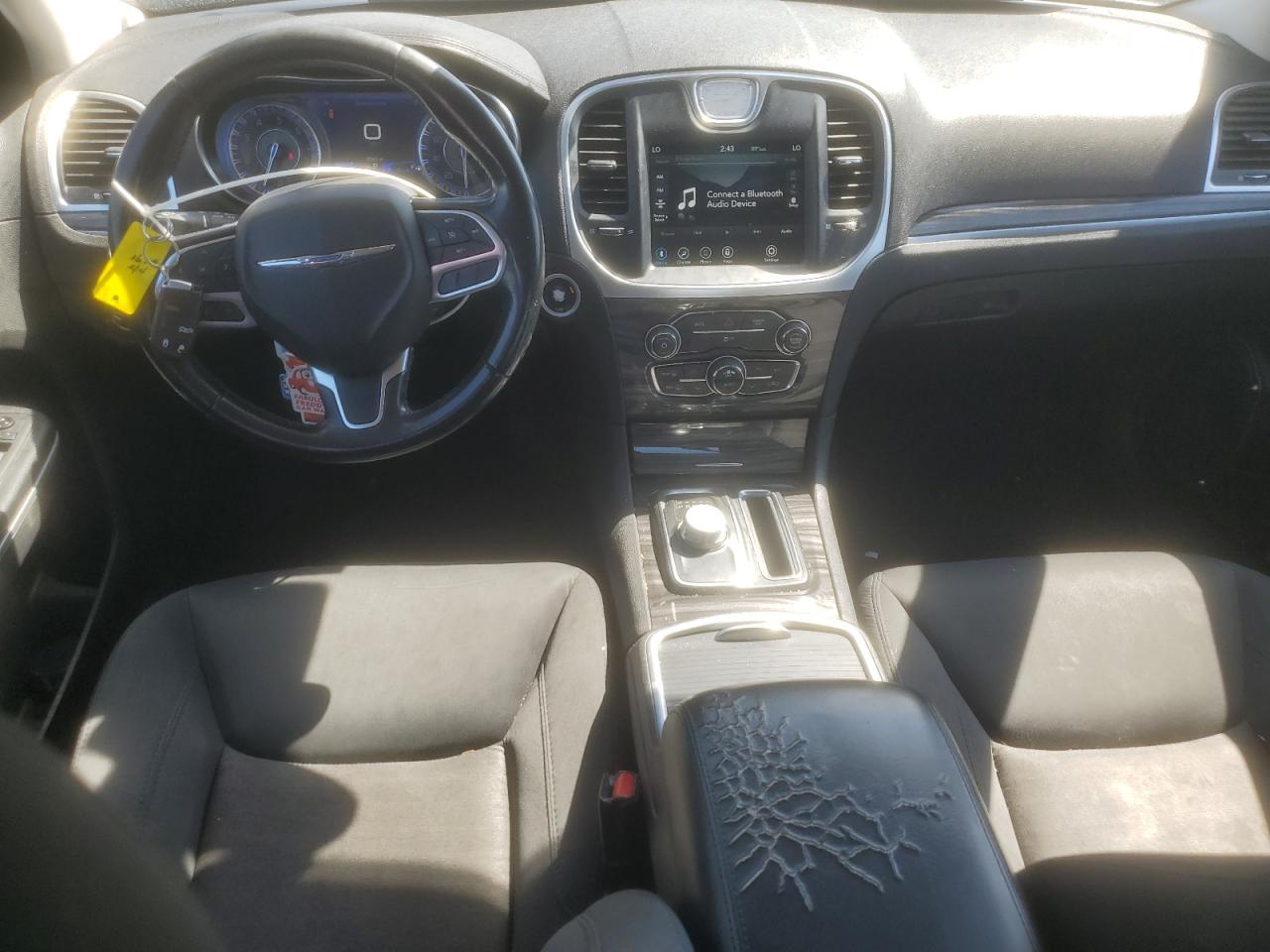 Chrysler 300 Touring Image 9