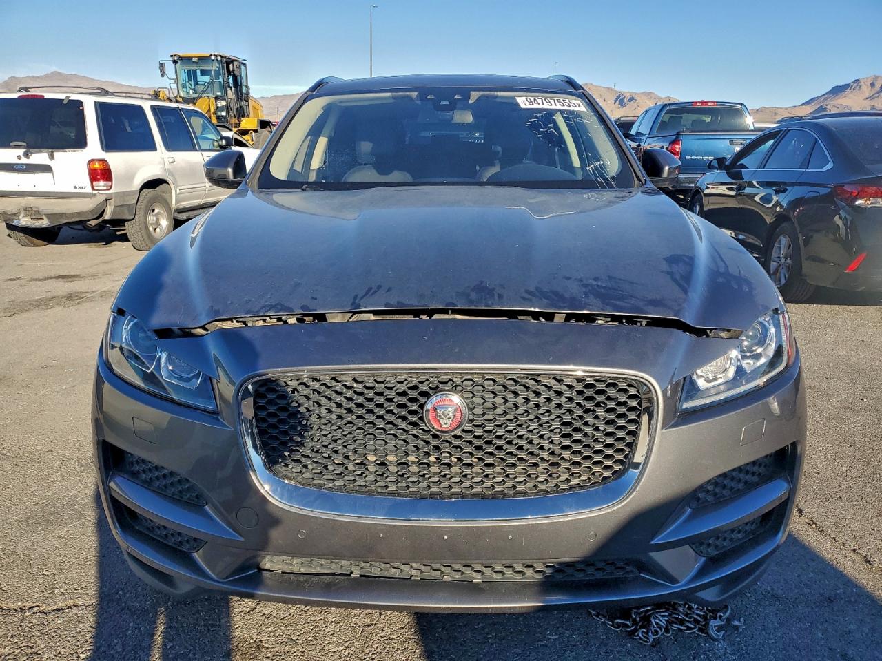 Jaguar F-PACE Premium Image 9