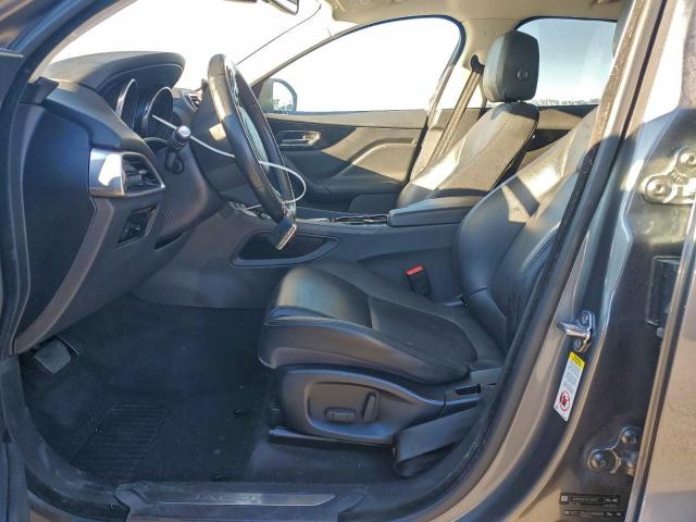 Jaguar F-PACE Premium Image 5