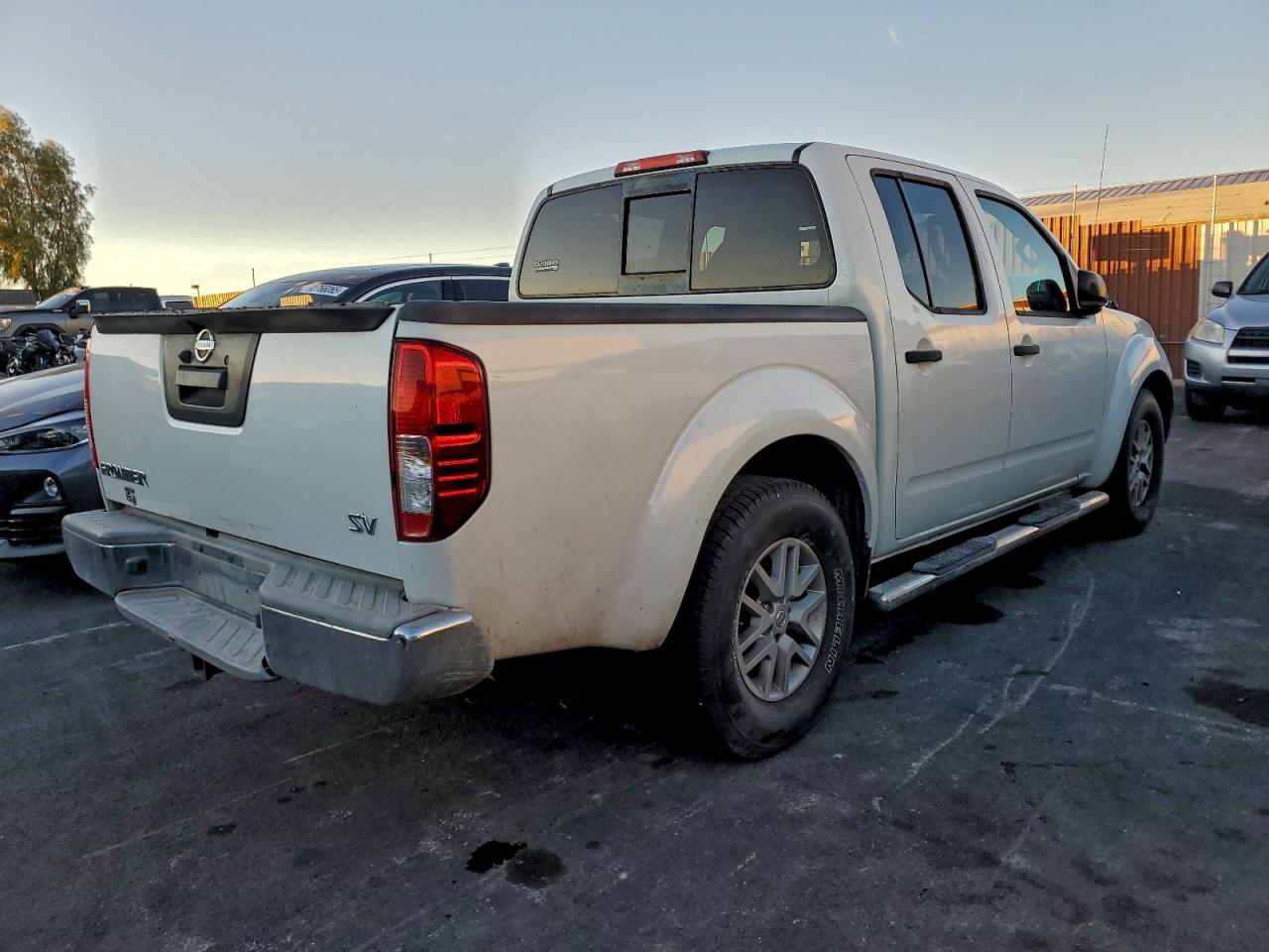 Nissan Frontier S Image 3