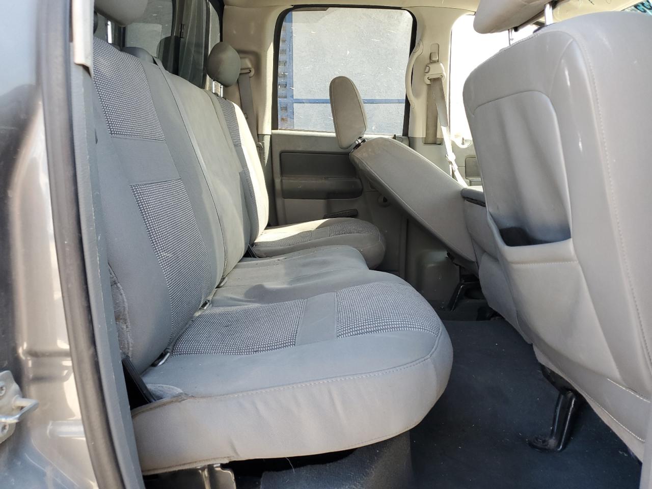 Dodge Ram 1500 St Image 12