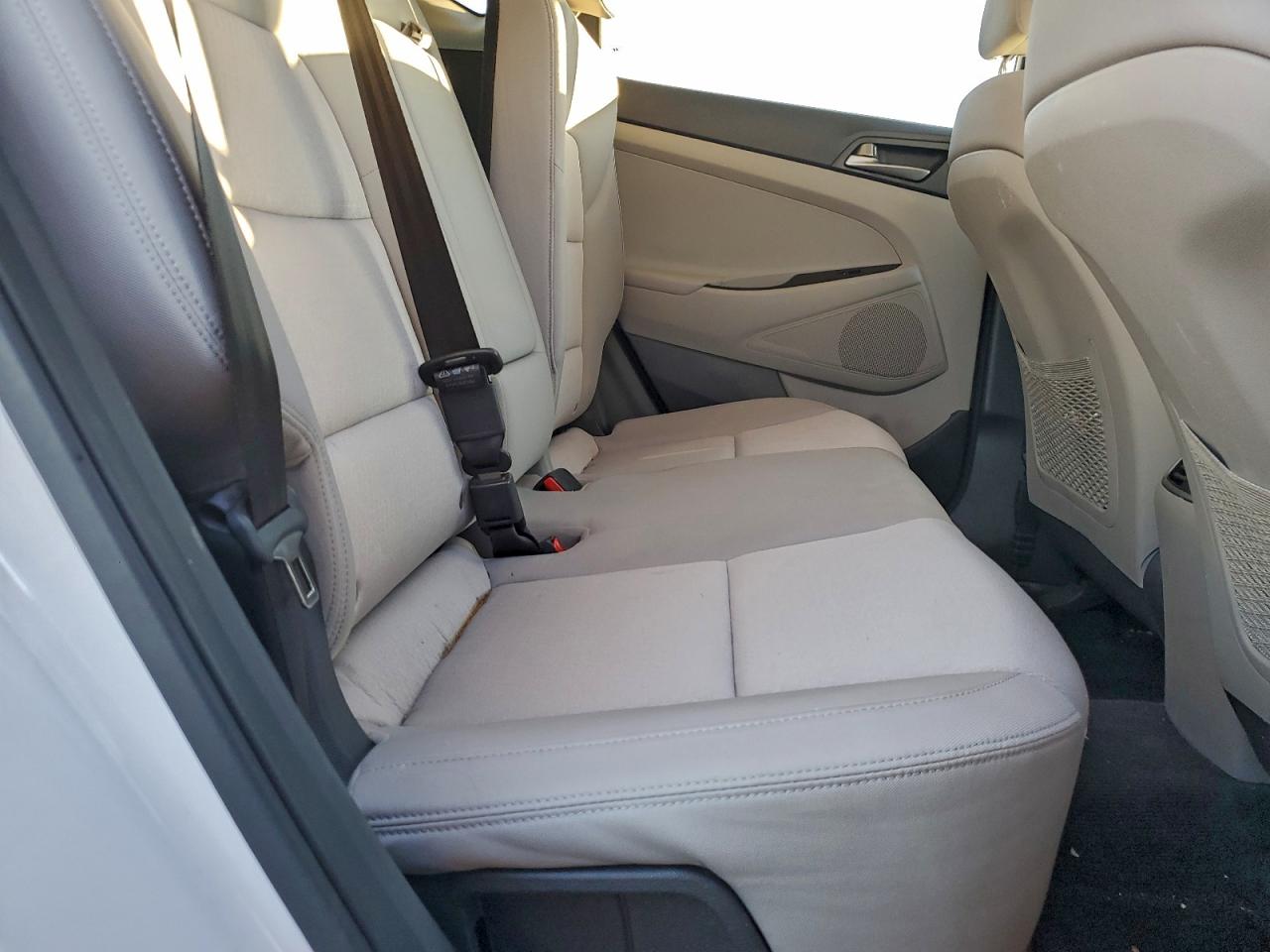 Hyundai TUCSON Limited Image 8