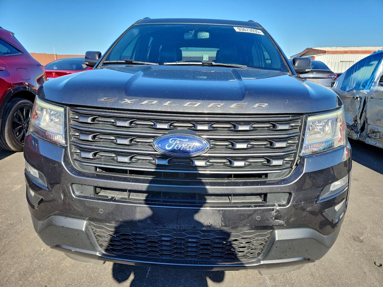 Ford Explorer Xlt Image 3
