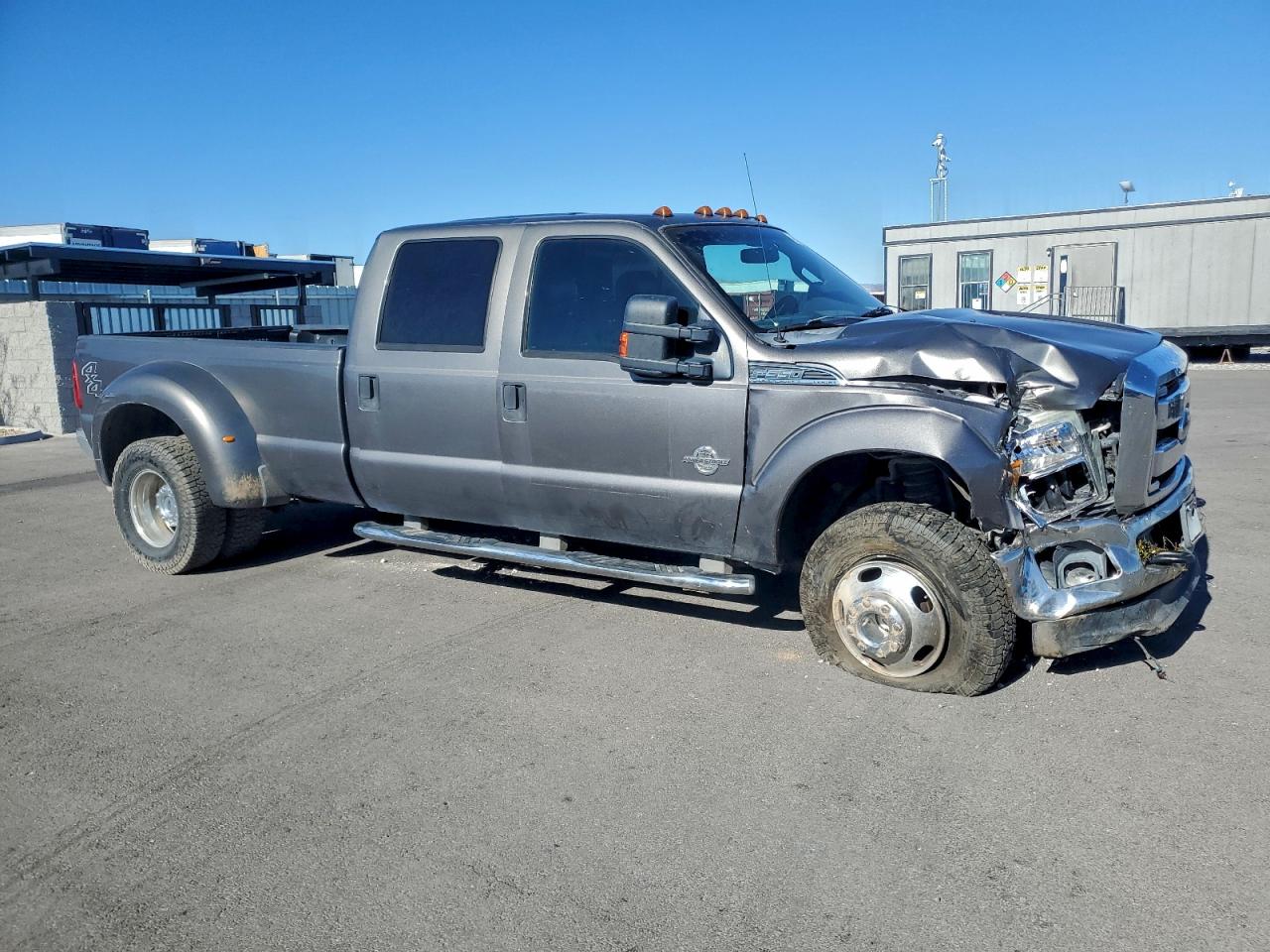 Ford F-350 Super Duty Image 12