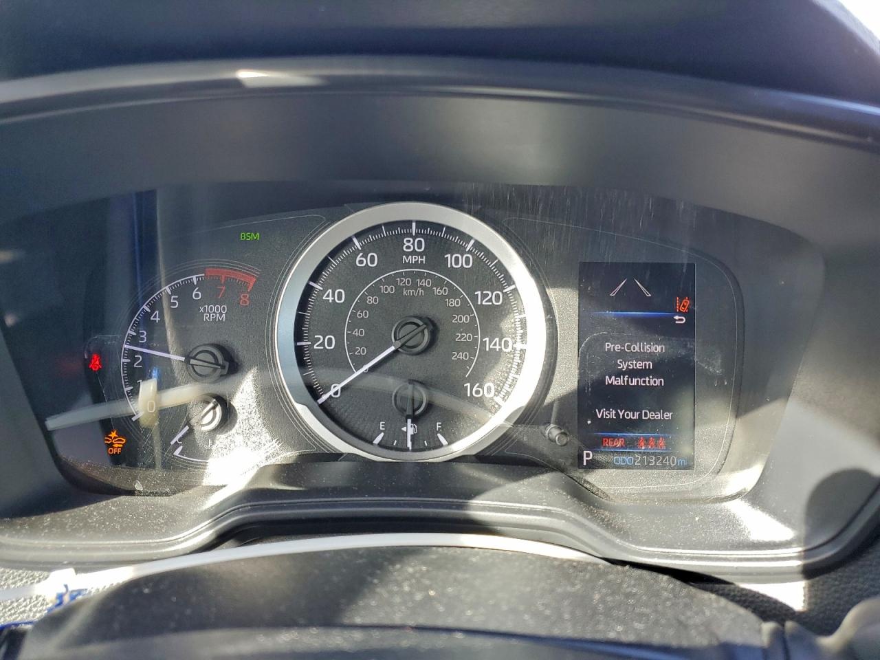 Toyota Corolla Le Image 6