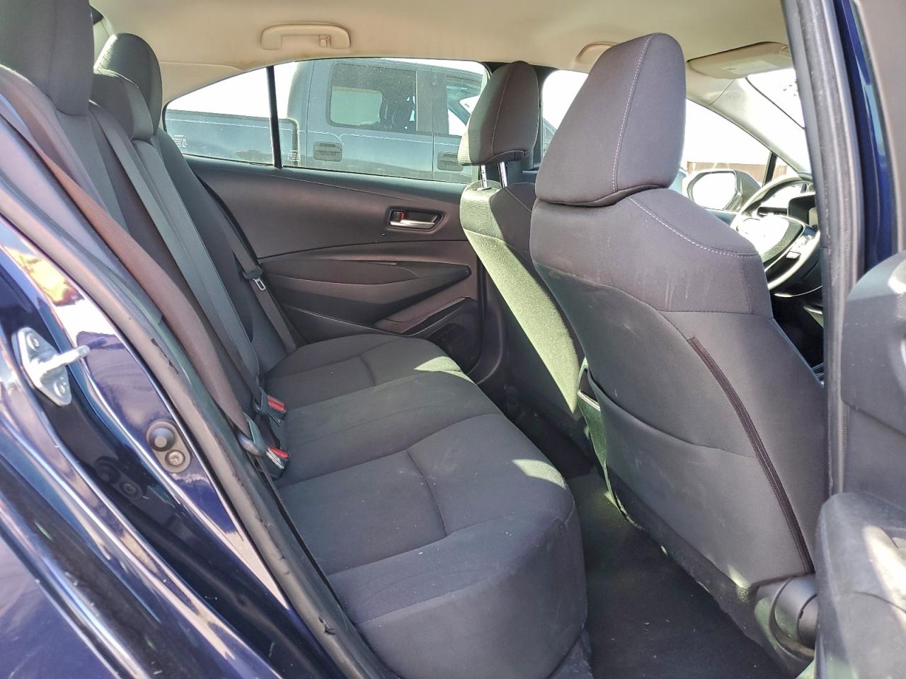 Toyota Corolla Le Image 8