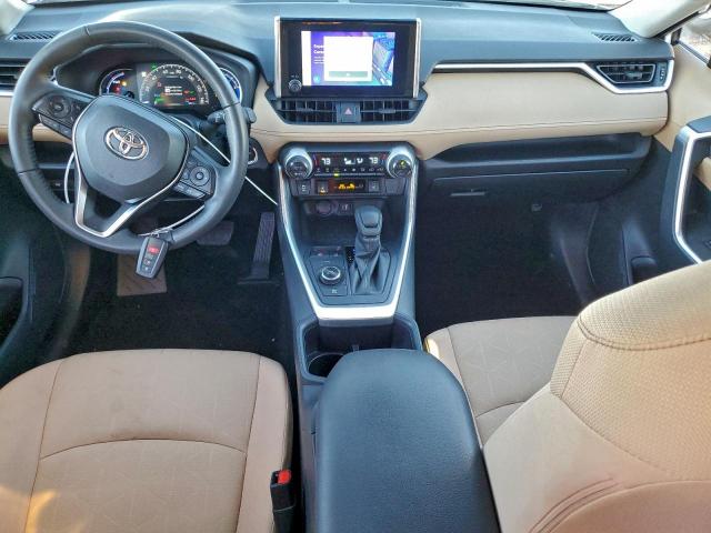 Toyota RAV4 Xle Image 4