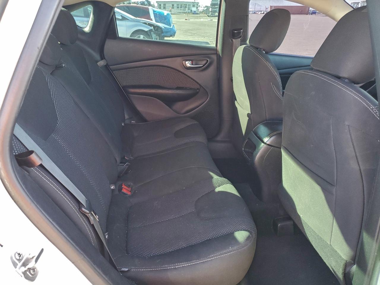 Dodge Dart Sxt Image 11