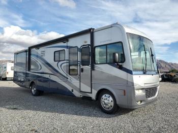  Salvage Workhorse Custom Cha Motorhome
