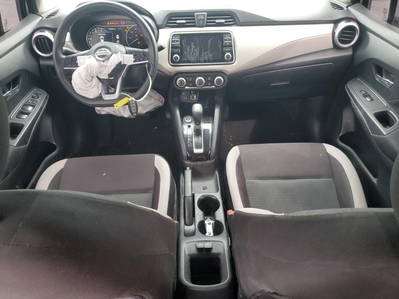 Nissan Versa Sv Image 5