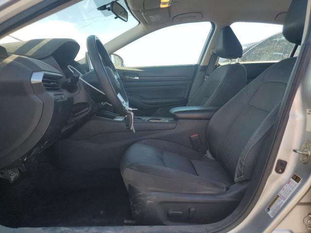 Nissan Altima S Image 6