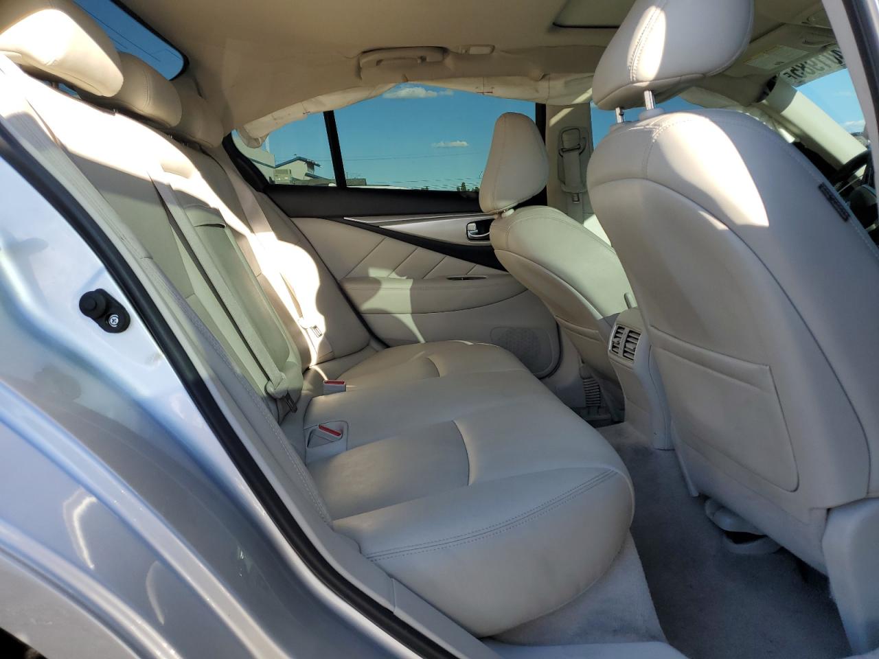 INFINITI Q50 Pure Image 8