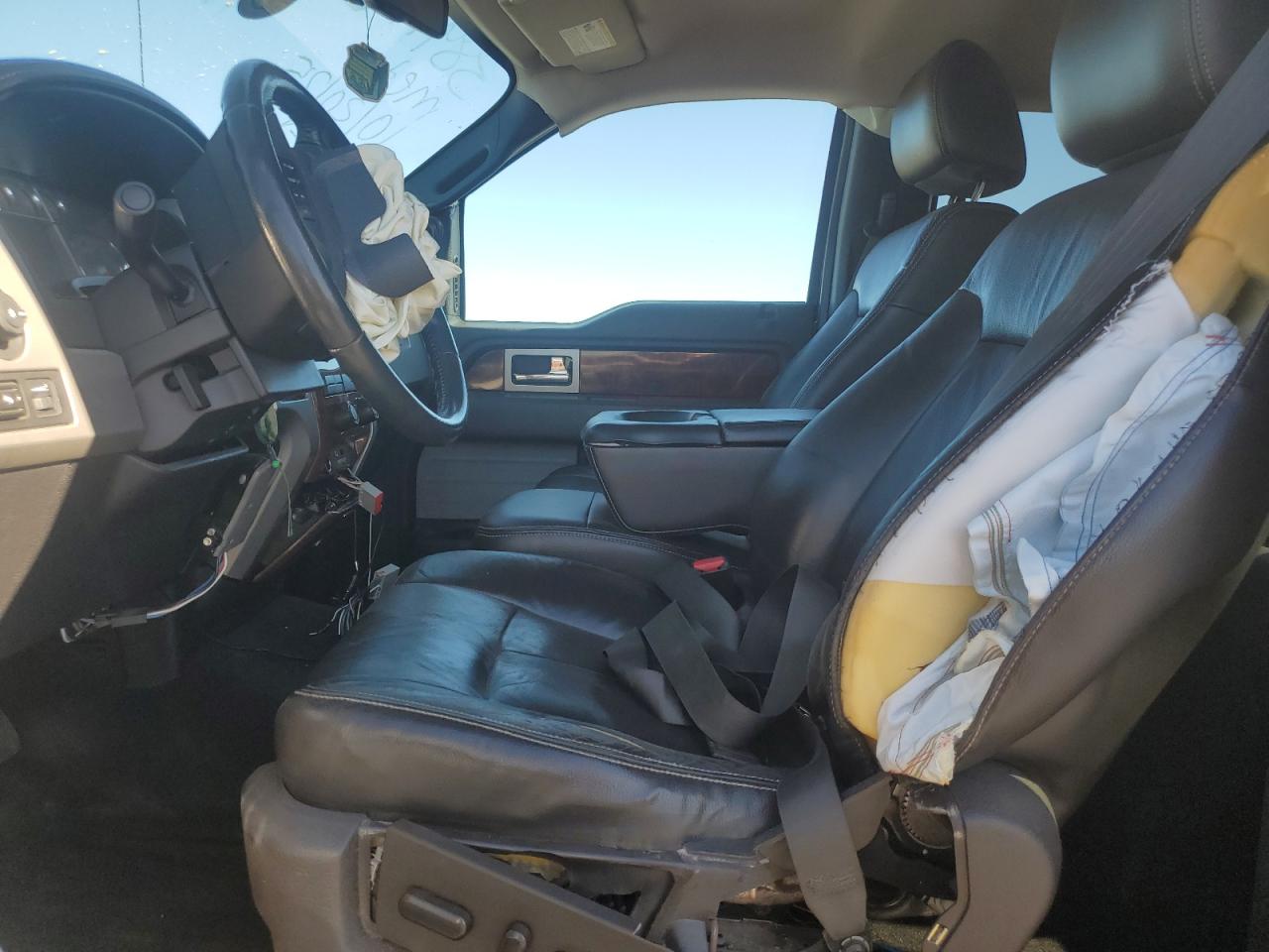 Ford F-150 Supercrew Image 5