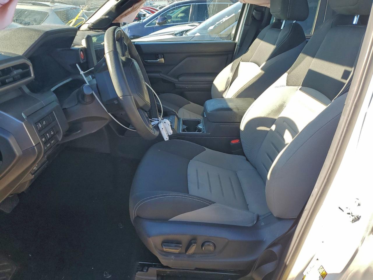 Toyota Tacoma Double Cab Image 8