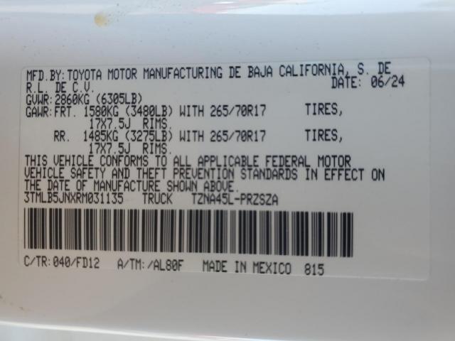 Toyota Tacoma Double Cab Image 12