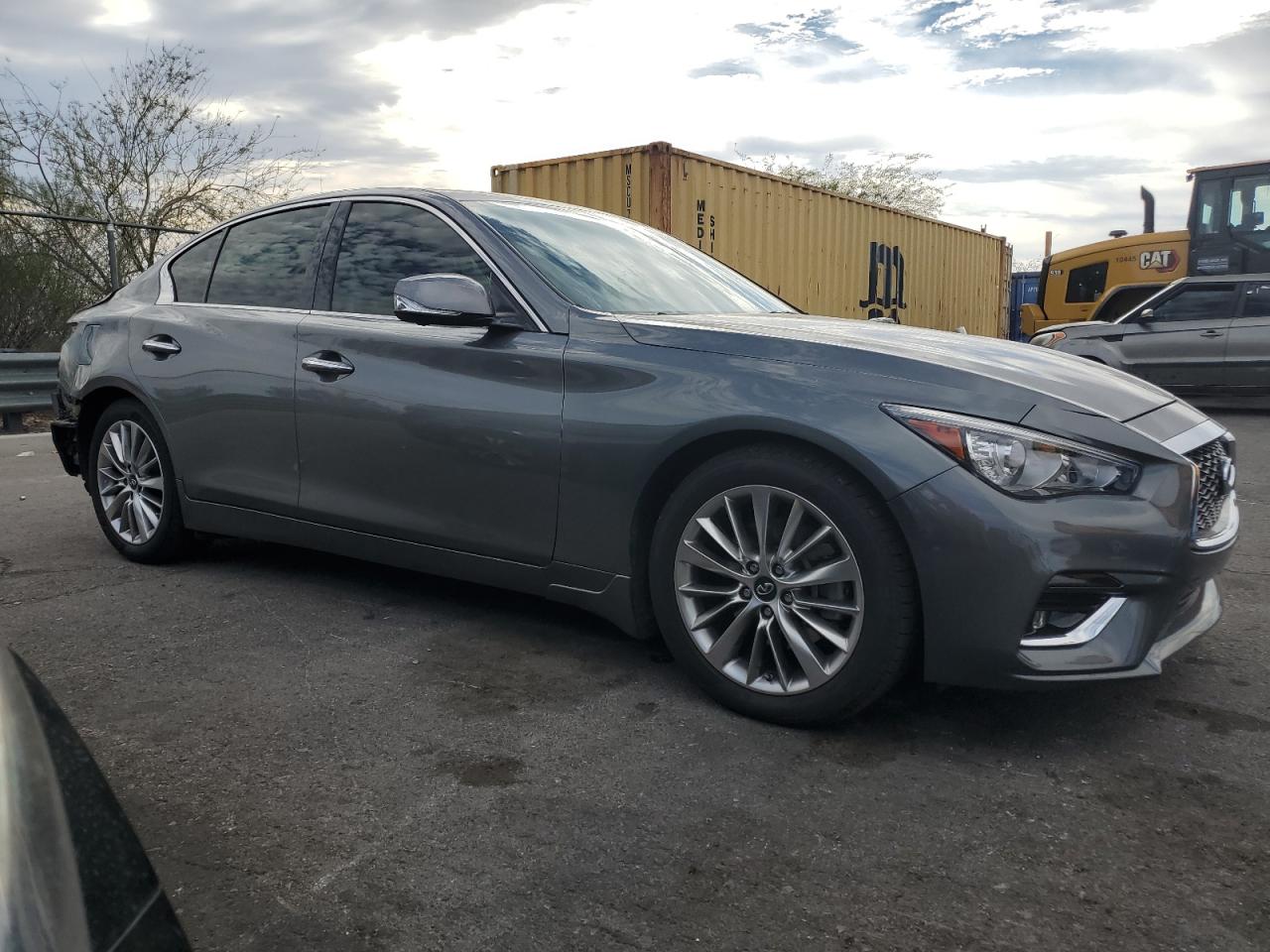 INFINITI Q50 Luxe Image 2
