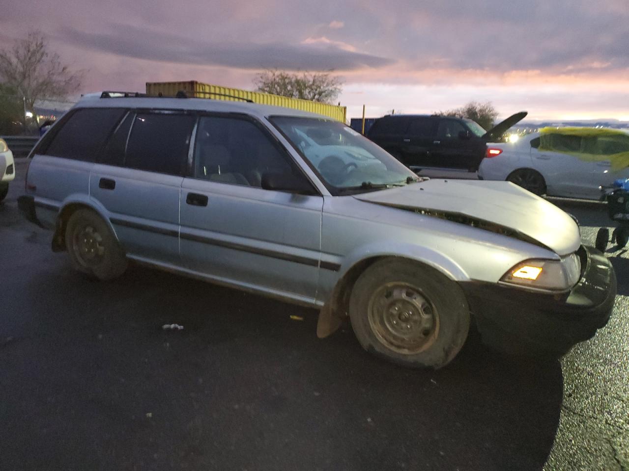 Toyota Corolla Dlx Image 2