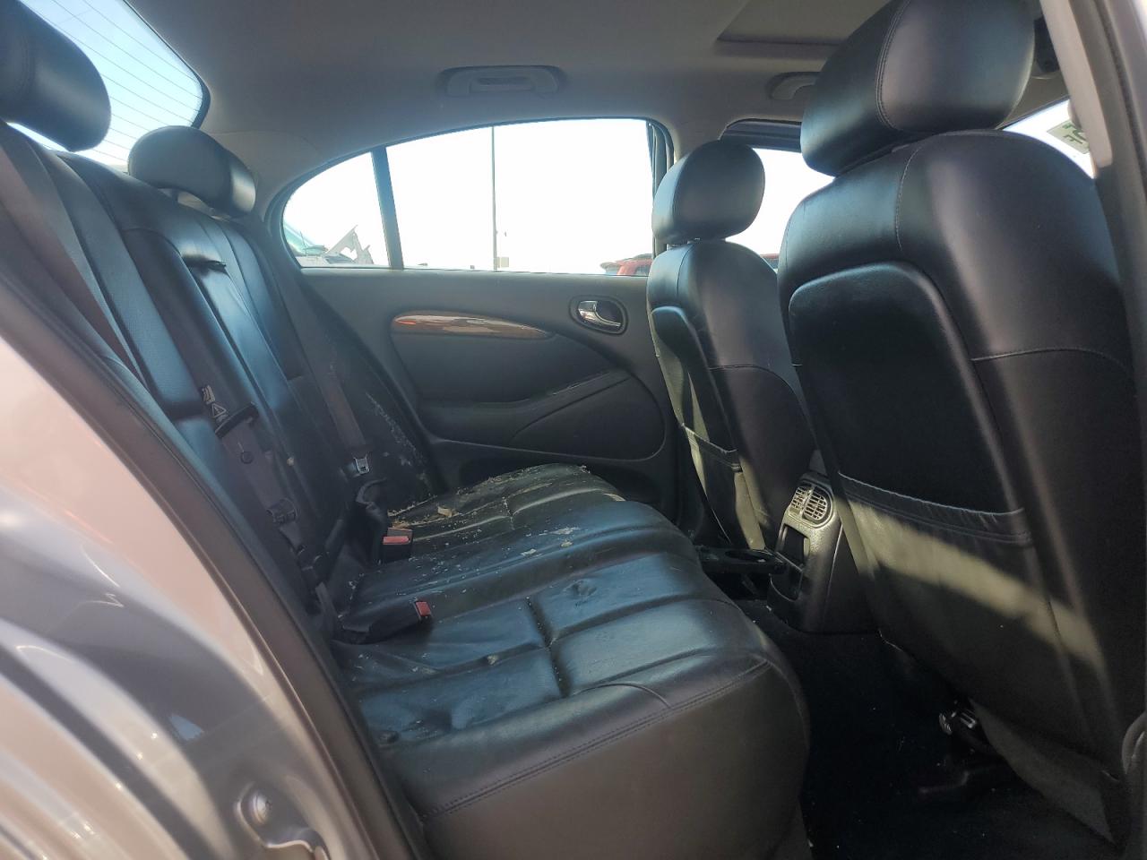 Jaguar S-Type Sport Image 2