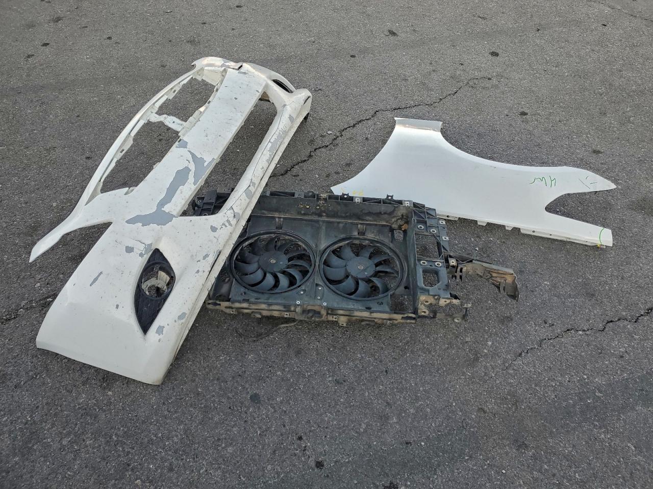 INFINITI G37 Base Image 11