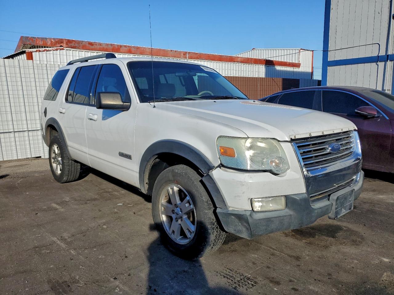 Ford Explorer Xlt Image 4