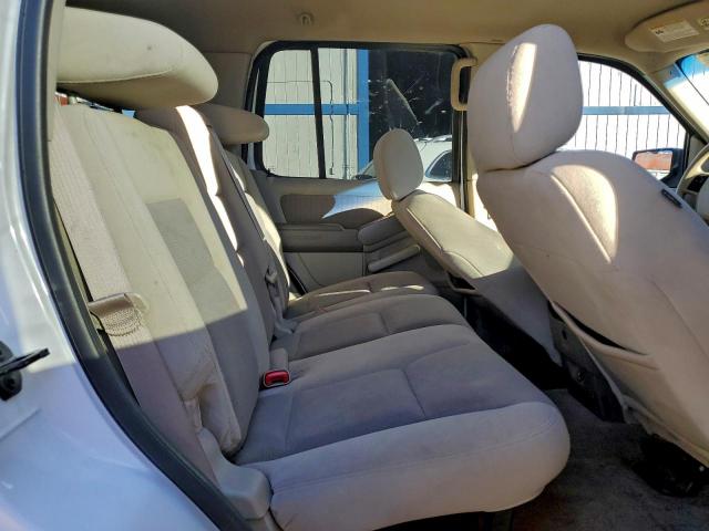 Ford Explorer Xlt Image 9