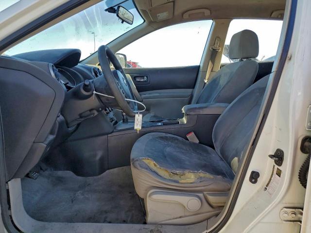 Nissan Rogue S Image 8