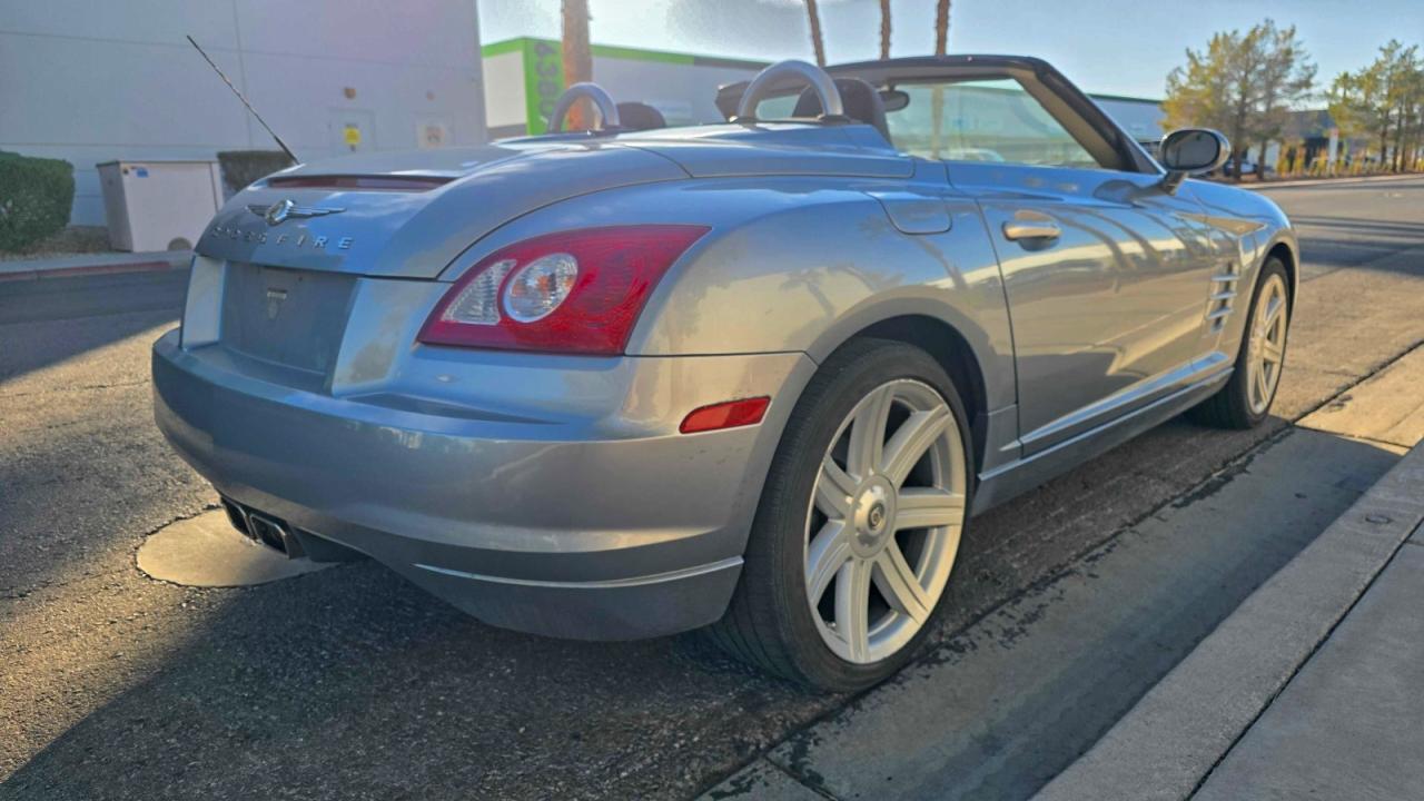 Chrysler Crossfire Limited Image 3