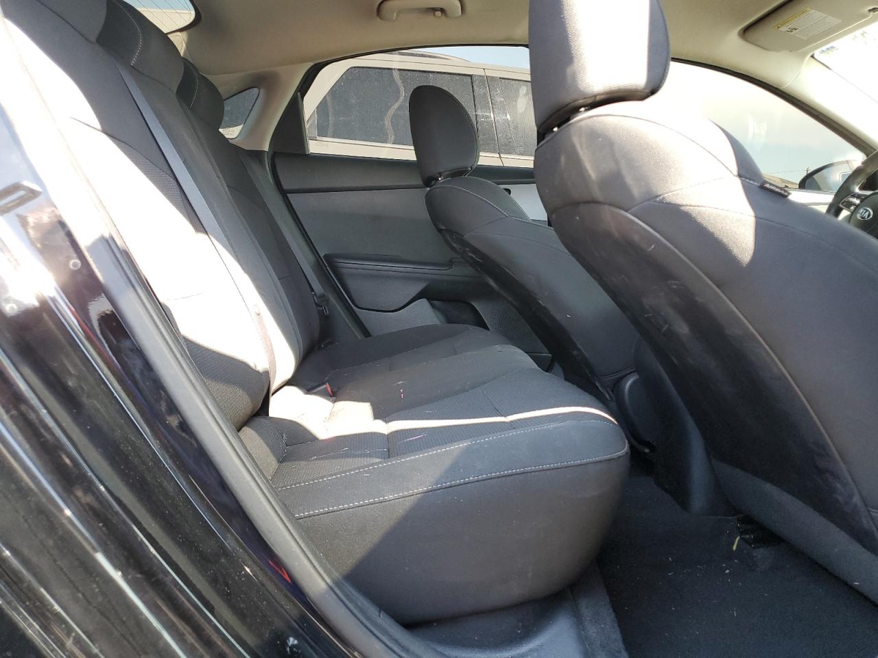 Kia Forte Fe Image 5