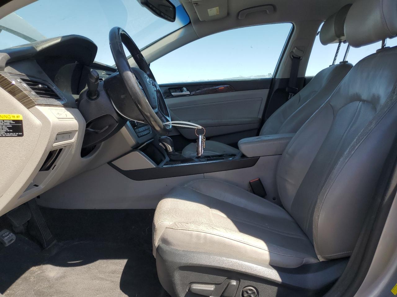 Hyundai SONATA Hybrid Image 6