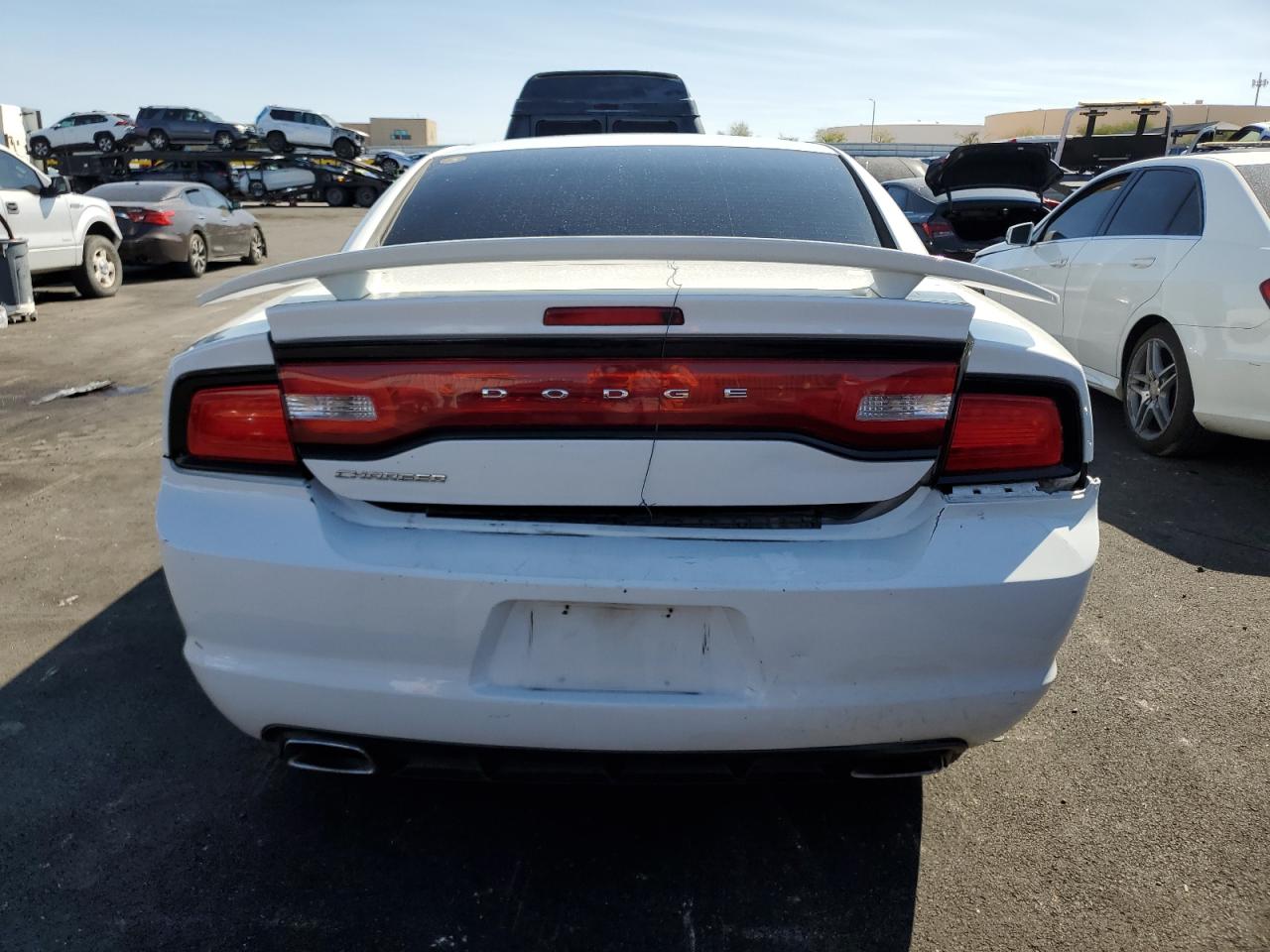 Dodge Charger Se Image 4