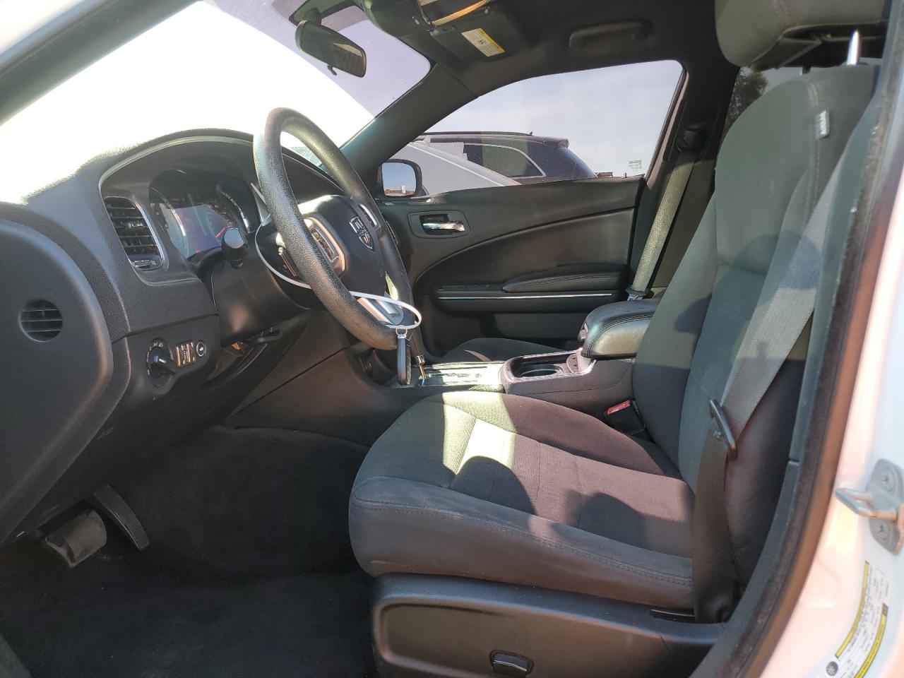 Dodge Charger Se Image 12