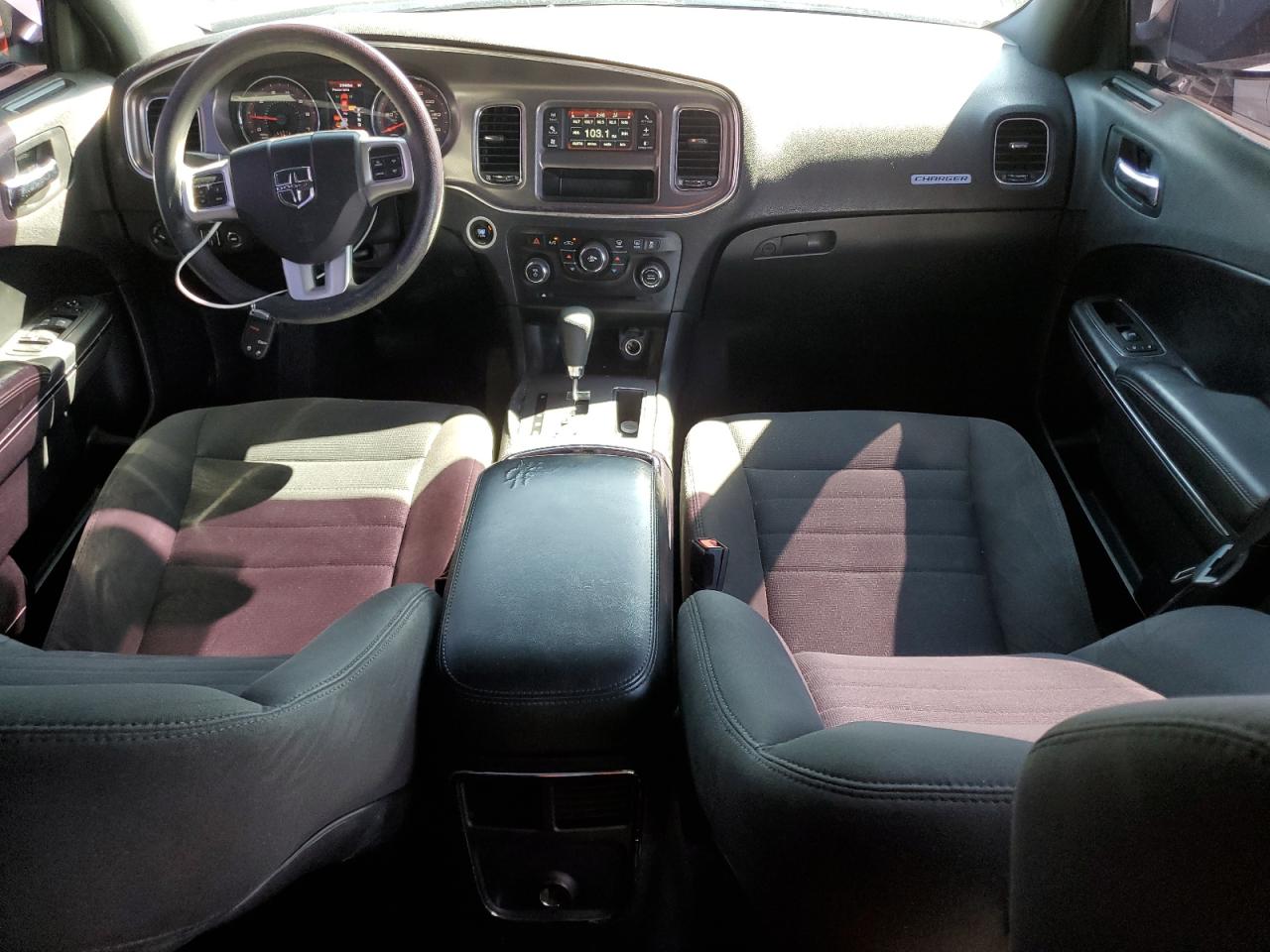 Dodge Charger Se Image 3