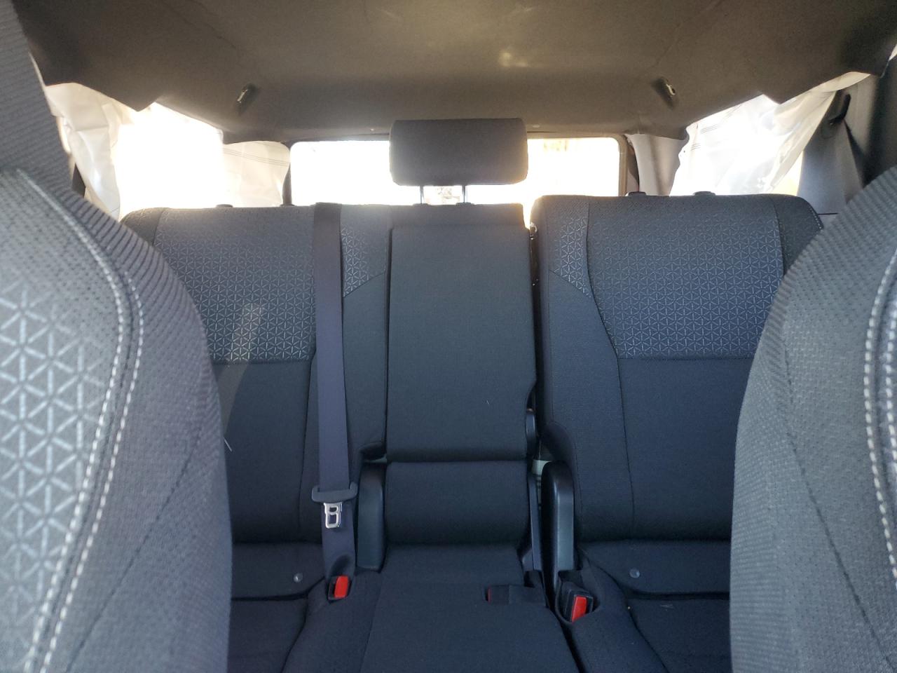 Toyota 4Runner Sr5 Image 6