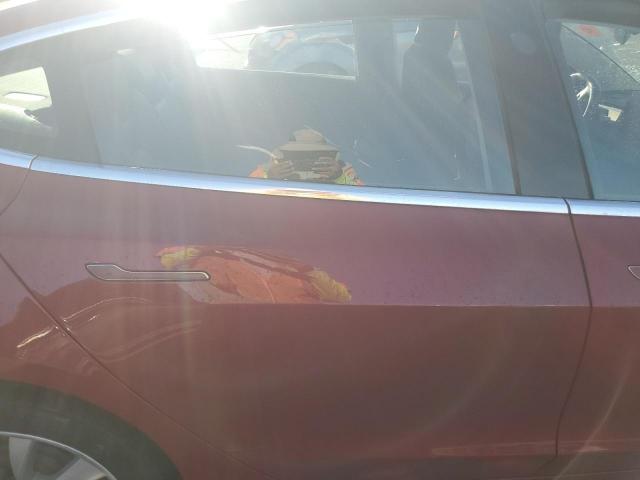 Tesla Model 3 Image 10