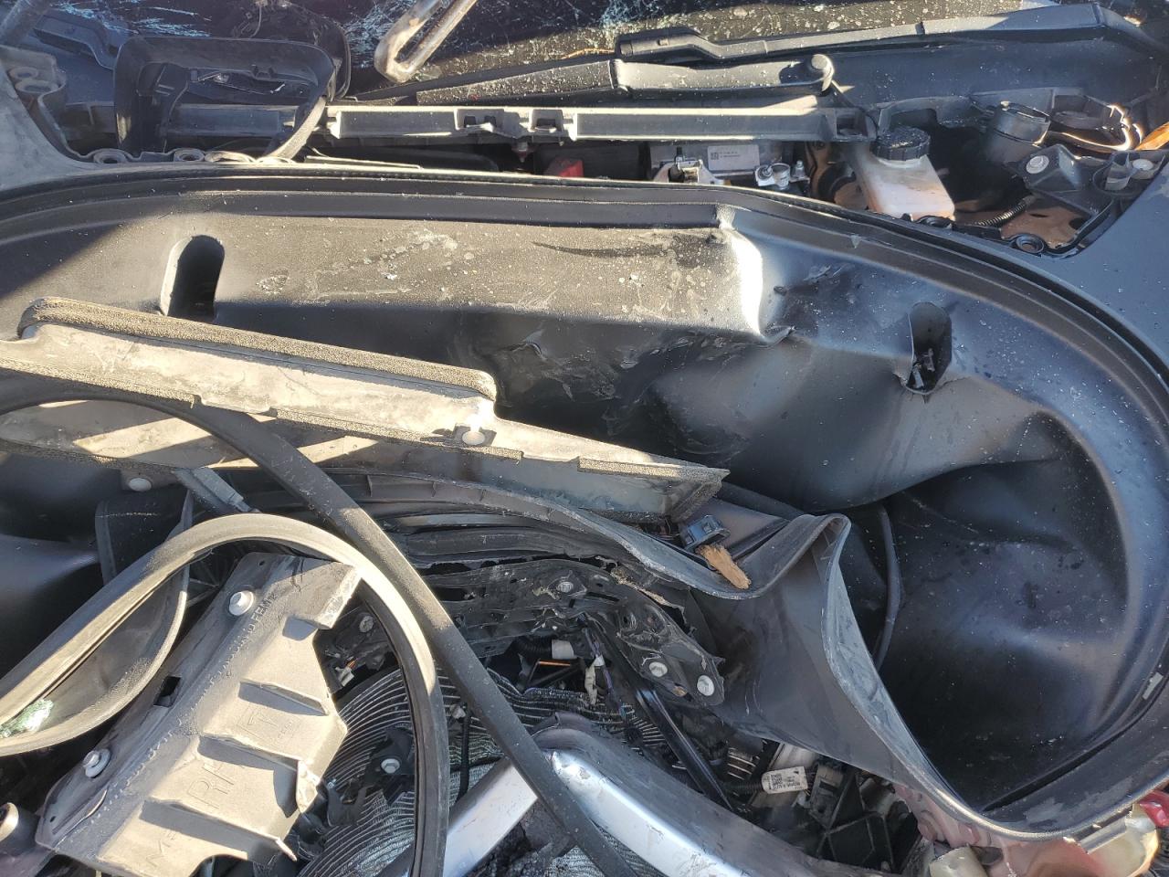 Tesla Model 3 Image 12