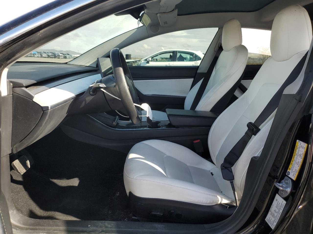 Tesla Model 3 Image 3