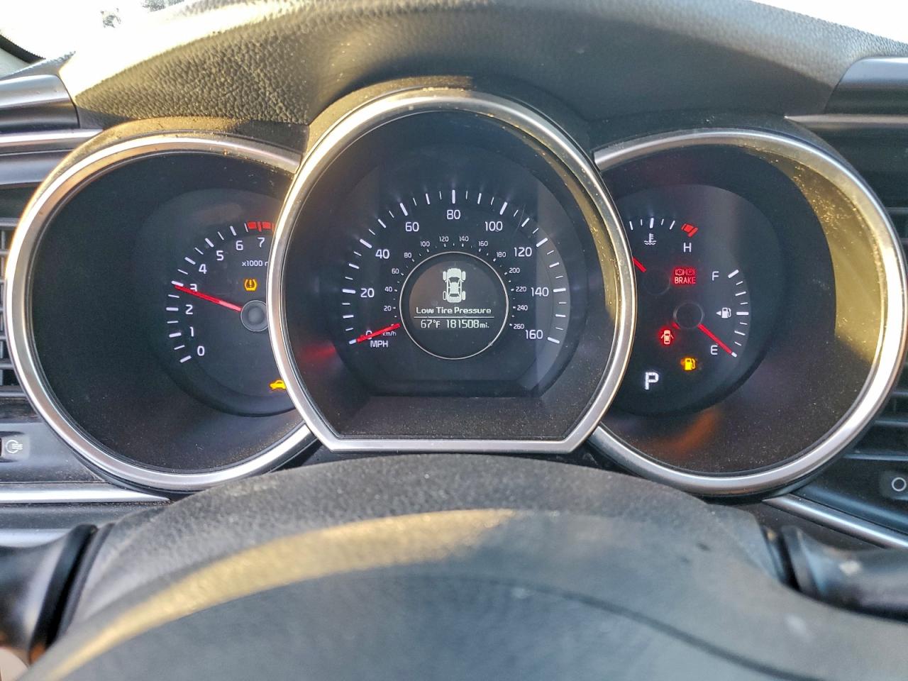 Kia Optima Lx Image 8