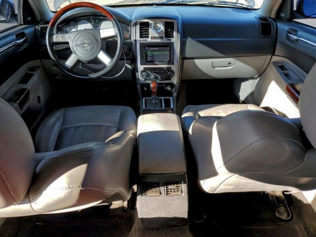 Chrysler 300 Image 4